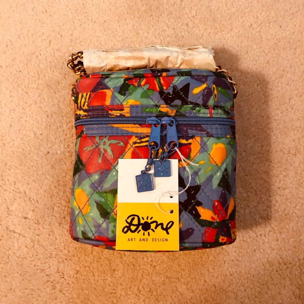 NWT Ken Done signature fabric print chain minibag